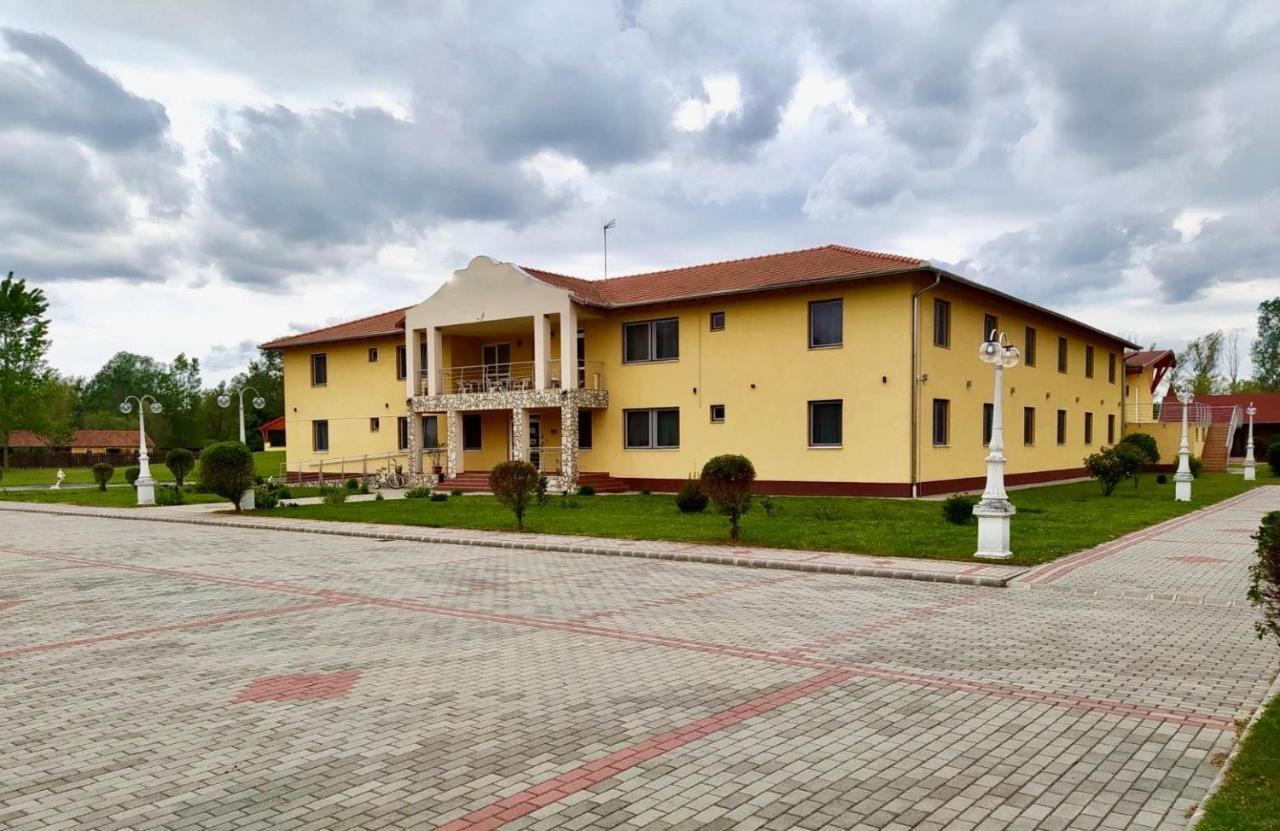 Ligetalja Termal Hotel Peneszlek Exterior photo